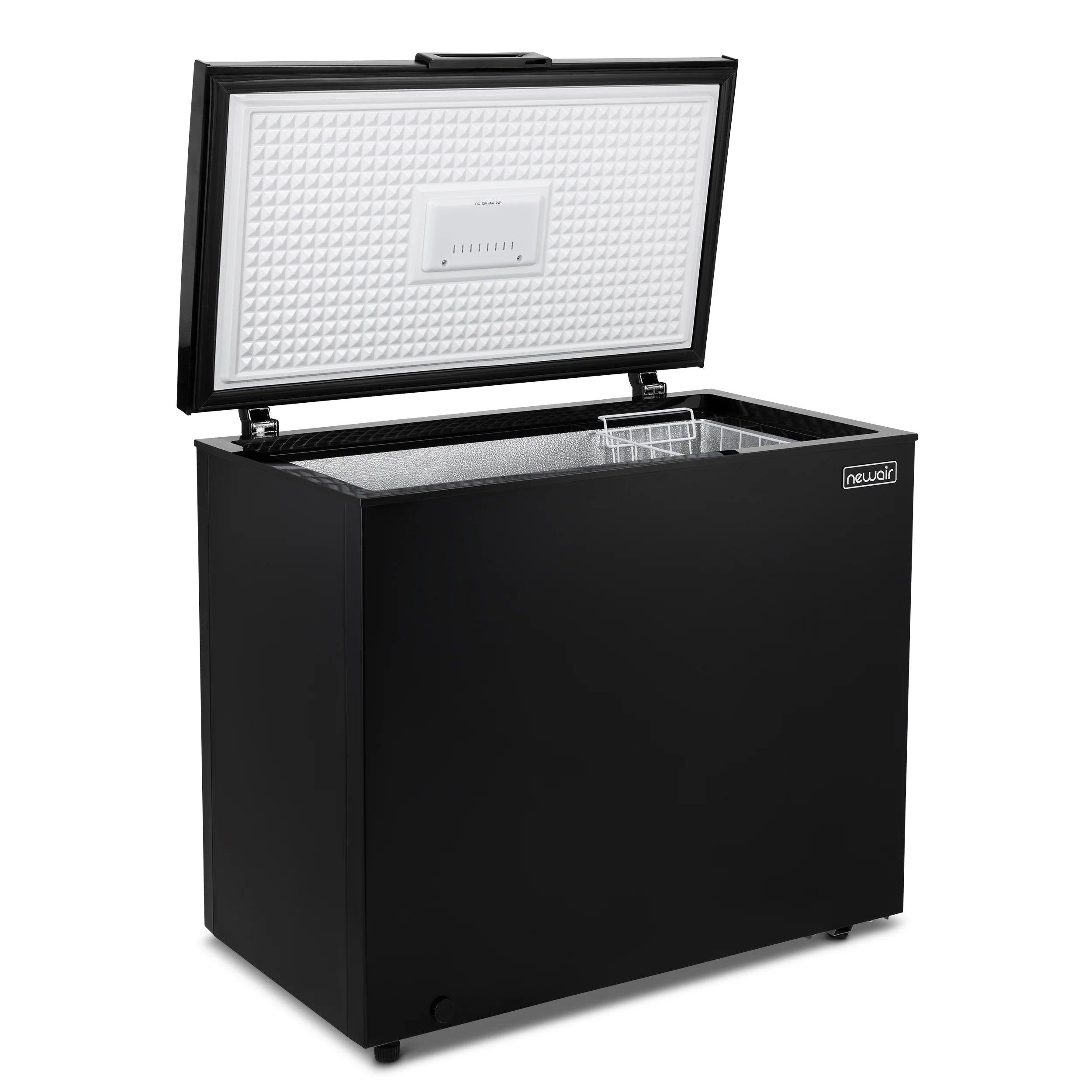 2025 Congelador Vertical Compacto Newair – 6,7 pies³ – Negro