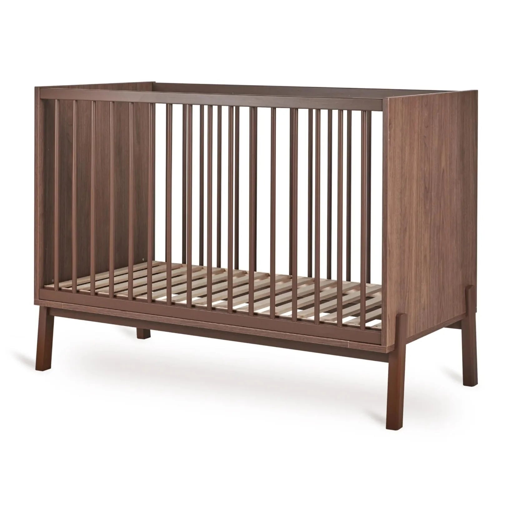2025 Cuna Quax colección Ashi – Marrón castaña | Elegancia atemporal y diseño minimalista | Altura ajustable (30/45/60 cm) | Haya certificada FSC | Incluye somier de lamas, sin colchón