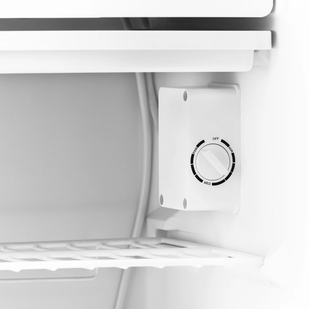 2025 Newair® Mini refrigerador compacto con congelador, 3,3 pies cúbicos – Negro