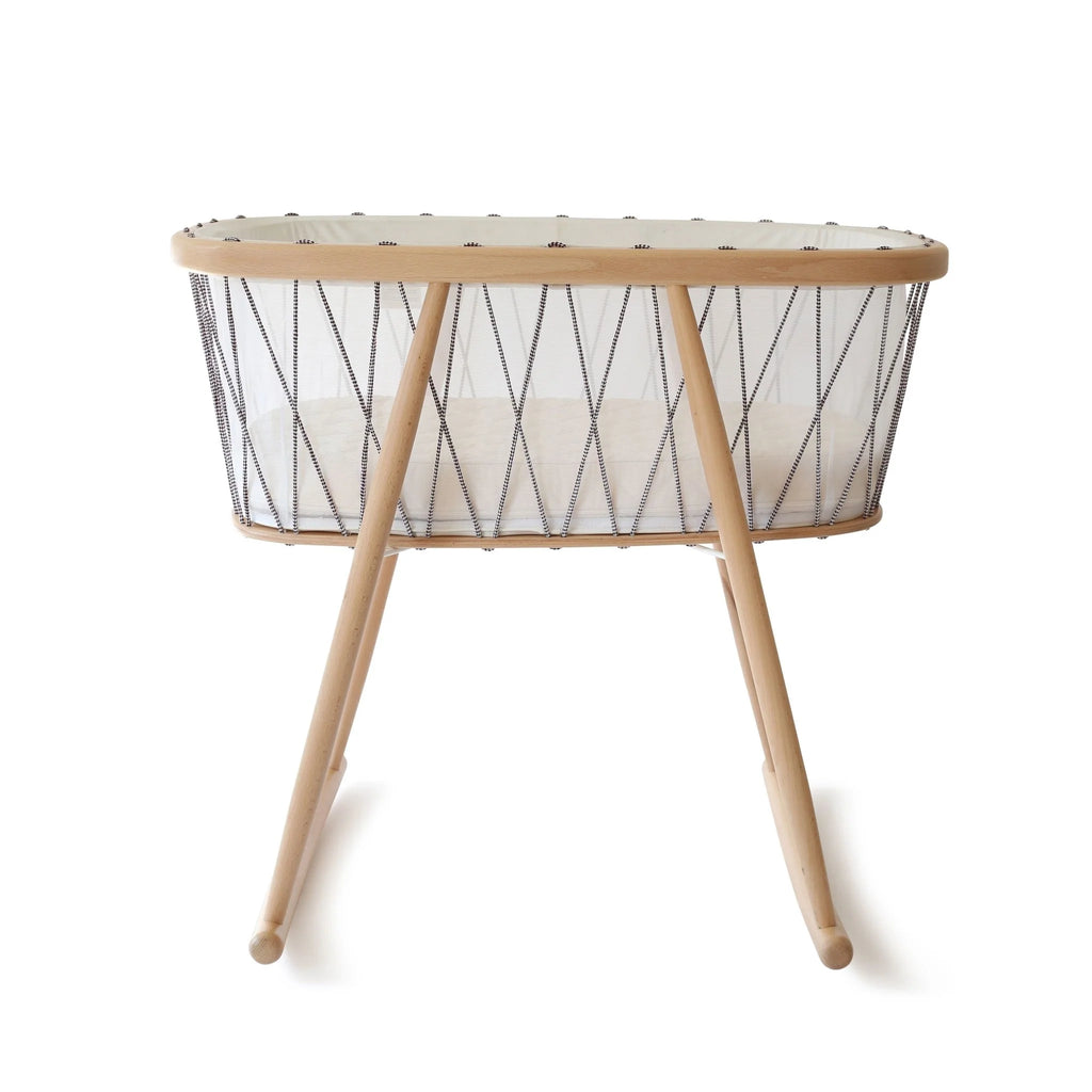 2025 Cuna KUMI de Charlie Crane – Capullo transparente con suave balanceo lateral | Dimensiones 81x56x72 cm | Colchón de espuma incluido | Cordones personalizables | Diseño moderno y minimalista